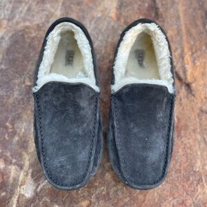 UGG Men’s Ascot Slipper Loafer